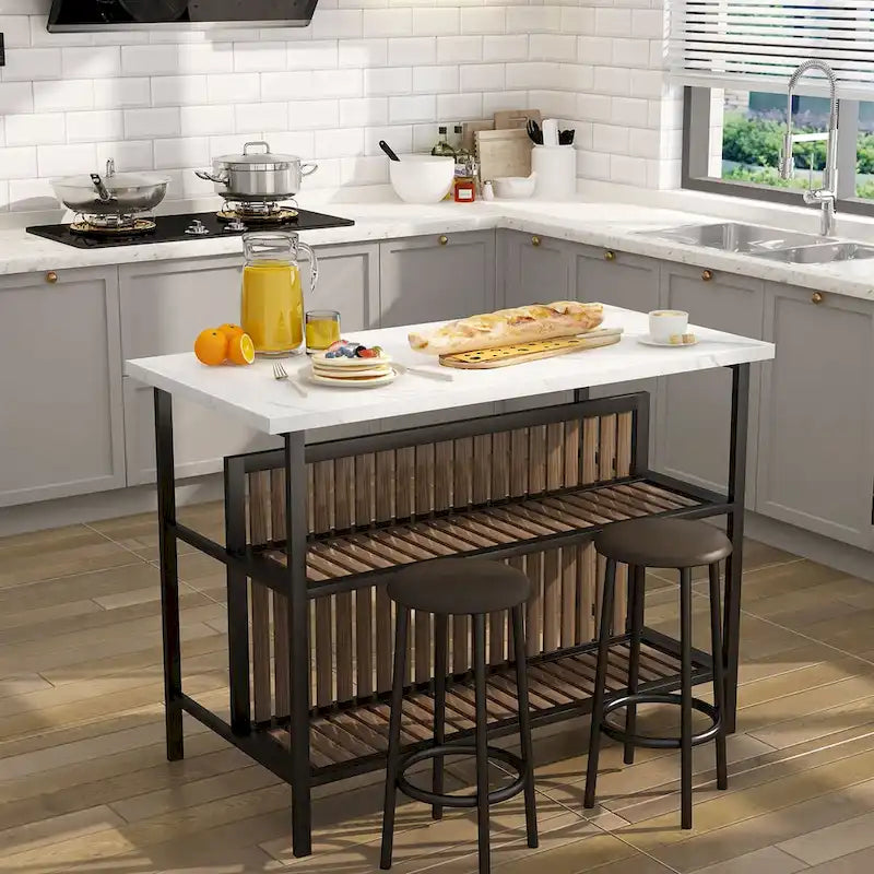 Îlot de cuisine moderne du milieu du siècle avec plateau imitation marbre, 2 tabourets et étagères